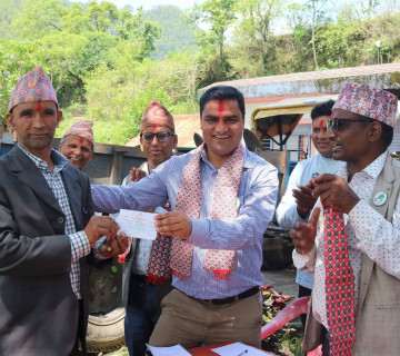 शुक्लागण्डकीको उपमेयर उम्मेदवार लम्साल कांग्रेसमा प्रवेश, पौडेलले गरे स्वागत 